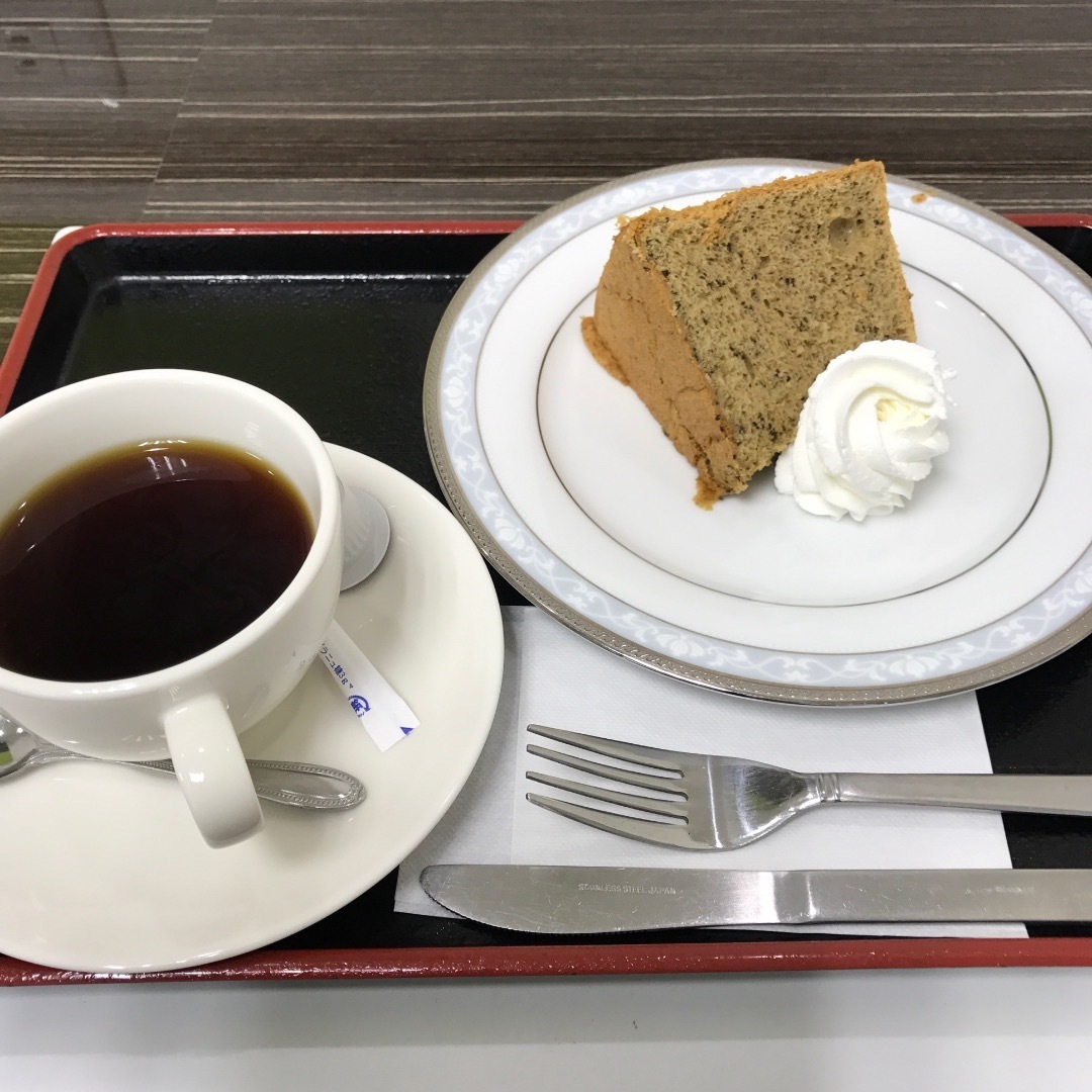 紅茶のシフォンケーキ 函館 そらうみなん